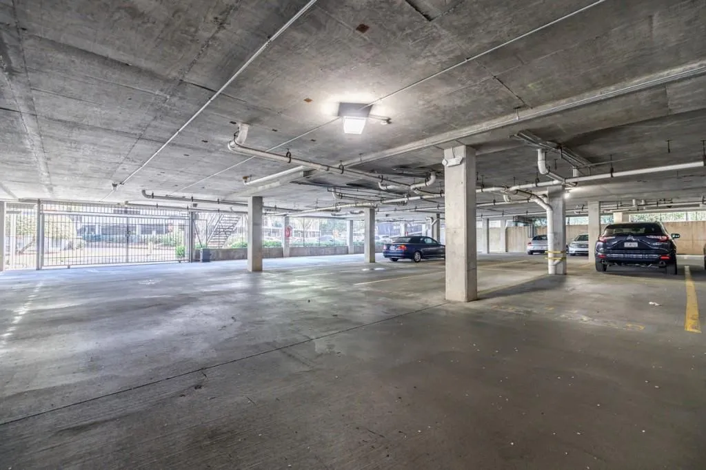 436 Granville Court Unit 436, Sandy Springs, Georgia 30328, 2 Bedrooms Bedrooms, ,2 BathroomsBathrooms,Residential,Sold,436 Granville Court Unit 436,7192829