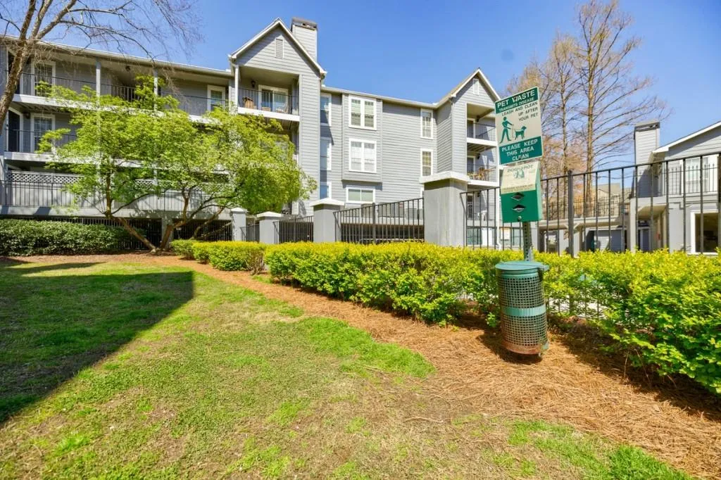 436 Granville Court Unit 436, Sandy Springs, Georgia 30328, 2 Bedrooms Bedrooms, ,2 BathroomsBathrooms,Residential,Sold,436 Granville Court Unit 436,7192829