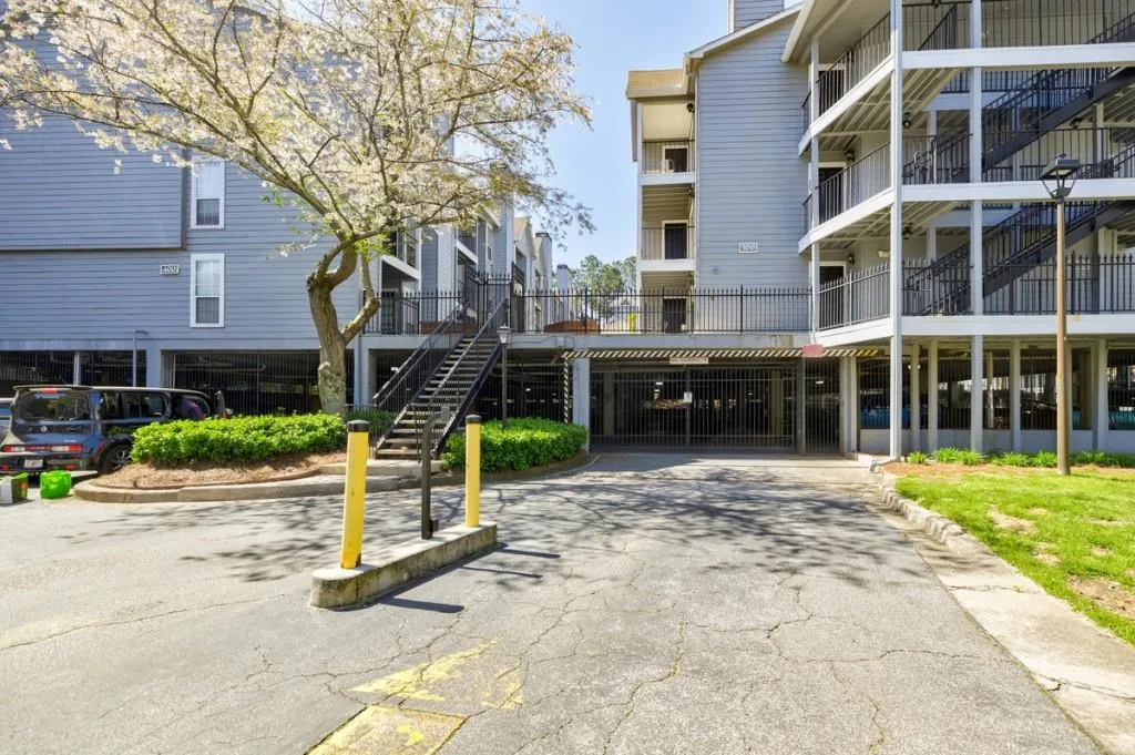 436 Granville Court Unit 436, Sandy Springs, Georgia 30328, 2 Bedrooms Bedrooms, ,2 BathroomsBathrooms,Residential,Sold,436 Granville Court Unit 436,7192829