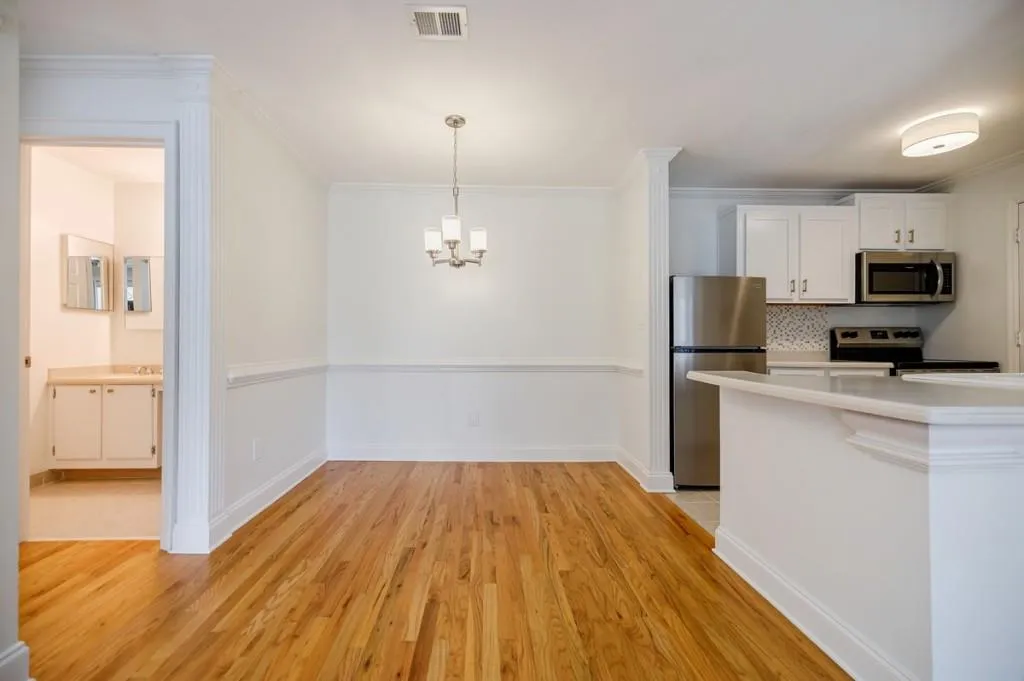 436 Granville Court Unit 436, Sandy Springs, Georgia 30328, 2 Bedrooms Bedrooms, ,2 BathroomsBathrooms,Residential,Sold,436 Granville Court Unit 436,7192829