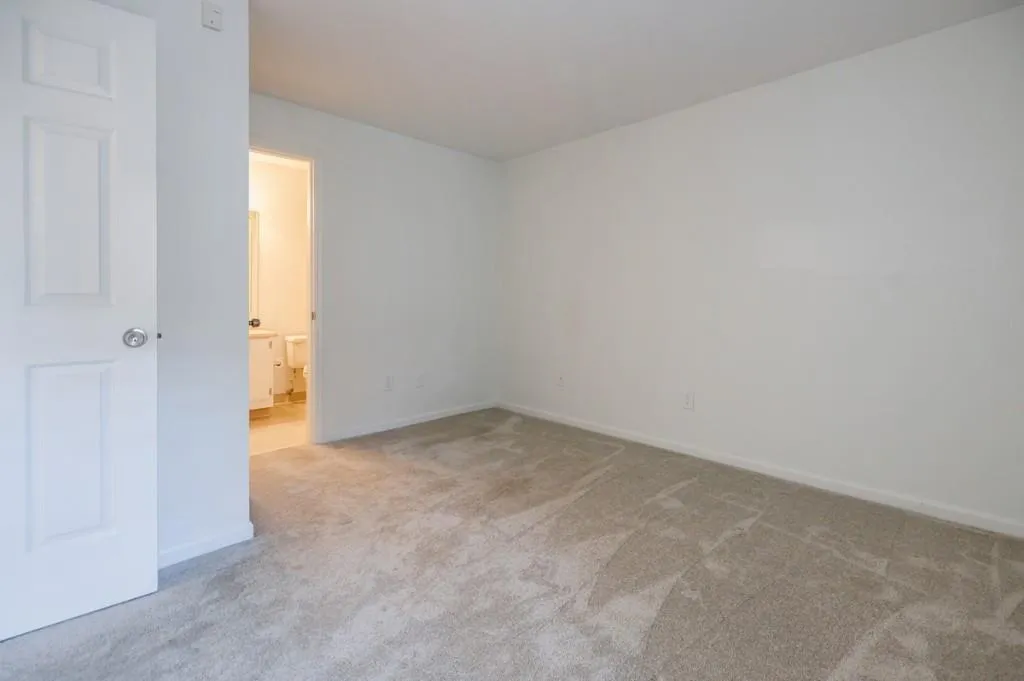 436 Granville Court Unit 436, Sandy Springs, Georgia 30328, 2 Bedrooms Bedrooms, ,2 BathroomsBathrooms,Residential,Sold,436 Granville Court Unit 436,7192829