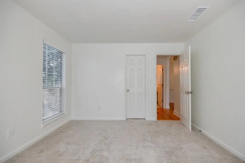436 Granville Court Unit 436, Sandy Springs, Georgia 30328, 2 Bedrooms Bedrooms, ,2 BathroomsBathrooms,Residential,Sold,436 Granville Court Unit 436,7192829