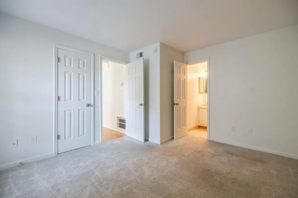 436 Granville Court Unit 436, Sandy Springs, Georgia 30328, 2 Bedrooms Bedrooms, ,2 BathroomsBathrooms,Residential,Sold,436 Granville Court Unit 436,7192829