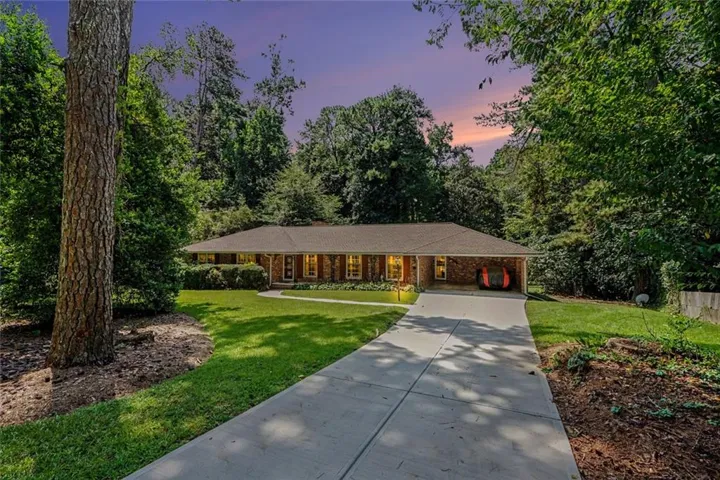 4151 Durham Circle, Stone Mountain, Georgia 30083