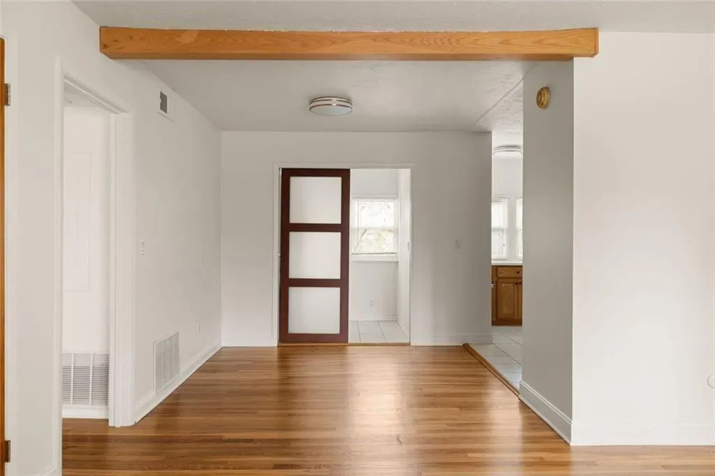 2941 Caldwell Road Ne Unit B4, Brookhaven, Georgia 30319, 2 Bedrooms Bedrooms, 0 ,1 BathroomBathrooms,Residential,For Sale,2941 Caldwell Road Ne Unit B4,7714940