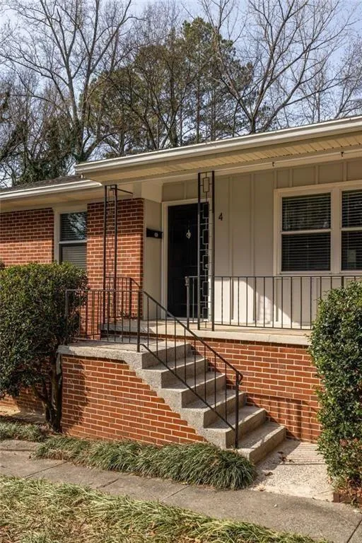 2941 Caldwell Road Ne Unit B4, Brookhaven, Georgia 30319, 2 Bedrooms Bedrooms, 0 ,1 BathroomBathrooms,Residential,For Sale,2941 Caldwell Road Ne Unit B4,7714940