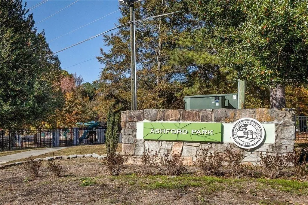 2941 Caldwell Road Ne Unit B4, Brookhaven, Georgia 30319, 2 Bedrooms Bedrooms, 0 ,1 BathroomBathrooms,Residential,For Sale,2941 Caldwell Road Ne Unit B4,7714940
