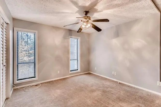 9400 Roberts Drive Unit 4e, Sandy Springs, Georgia 30350, 2 Bedrooms Bedrooms, ,2 BathroomsBathrooms,Residential,Sold,9400 Roberts Drive Unit 4e,6511711