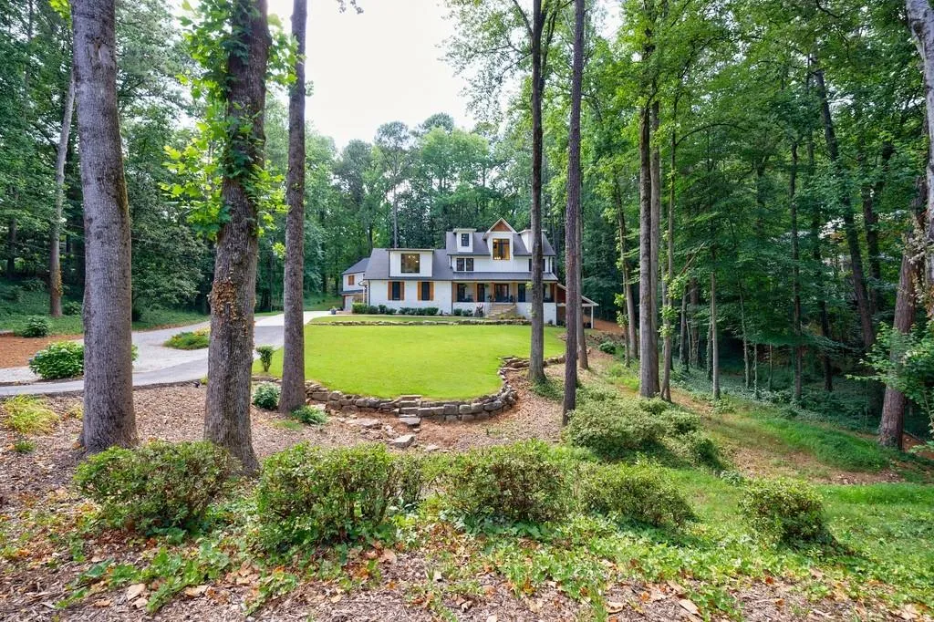3201 Teton Drive Se, Atlanta, Georgia 30339, 6 Bedrooms Bedrooms, ,6 BathroomsBathrooms,Residential,For Sale,3201 Teton Drive Se,7642398