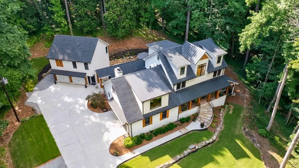 3201 Teton Drive Se, Atlanta, Georgia 30339, 6 Bedrooms Bedrooms, ,6 BathroomsBathrooms,Residential,For Sale,3201 Teton Drive Se,7642398