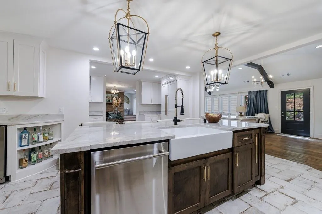 3201 Teton Drive Se, Atlanta, Georgia 30339, 6 Bedrooms Bedrooms, ,6 BathroomsBathrooms,Residential,For Sale,3201 Teton Drive Se,7642398