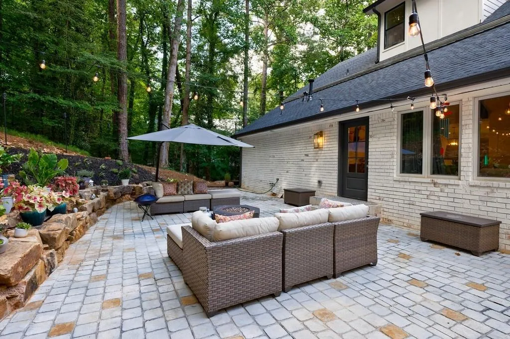 3201 Teton Drive Se, Atlanta, Georgia 30339, 6 Bedrooms Bedrooms, ,6 BathroomsBathrooms,Residential,For Sale,3201 Teton Drive Se,7642398
