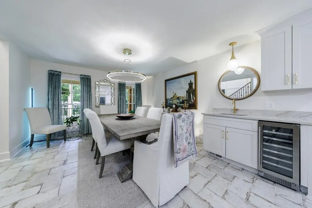 3201 Teton Drive Se, Atlanta, Georgia 30339, 6 Bedrooms Bedrooms, ,6 BathroomsBathrooms,Residential,For Sale,3201 Teton Drive Se,7642398