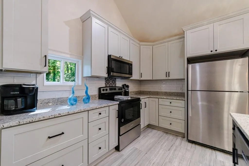3201 Teton Drive Se, Atlanta, Georgia 30339, 6 Bedrooms Bedrooms, ,6 BathroomsBathrooms,Residential,For Sale,3201 Teton Drive Se,7642398