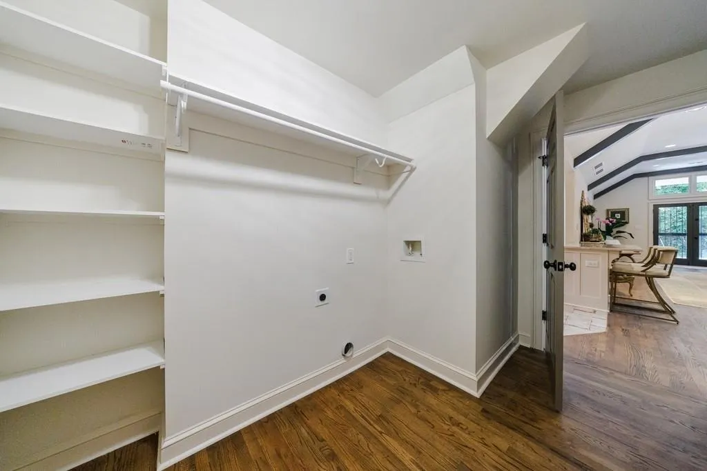 3201 Teton Drive Se, Atlanta, Georgia 30339, 6 Bedrooms Bedrooms, ,6 BathroomsBathrooms,Residential,For Sale,3201 Teton Drive Se,7642398