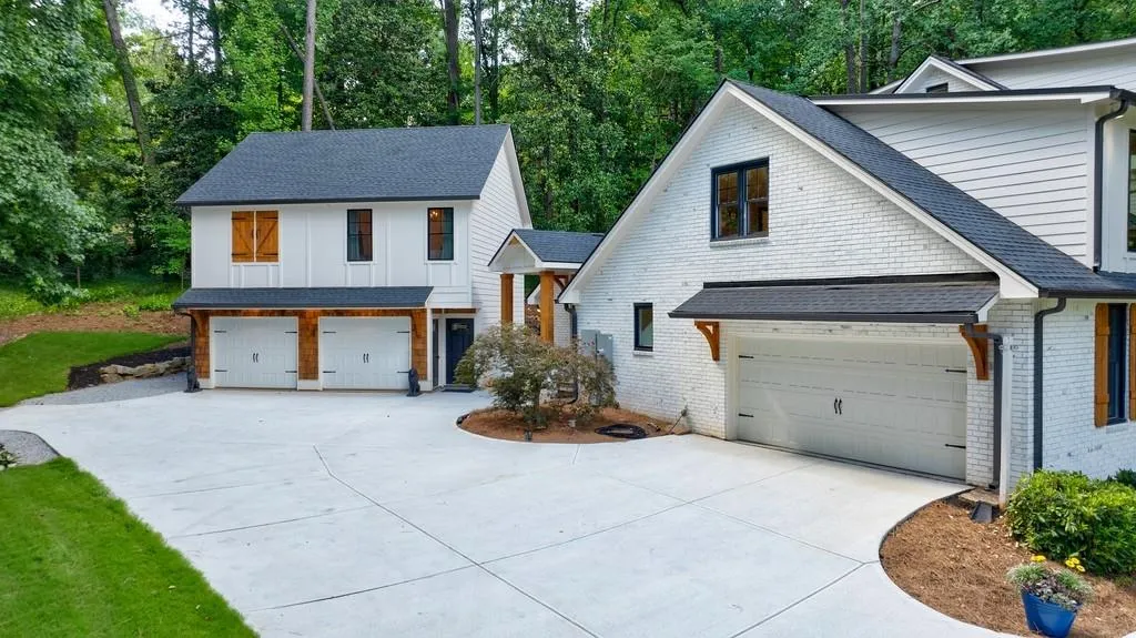 3201 Teton Drive Se, Atlanta, Georgia 30339, 6 Bedrooms Bedrooms, ,6 BathroomsBathrooms,Residential,For Sale,3201 Teton Drive Se,7642398