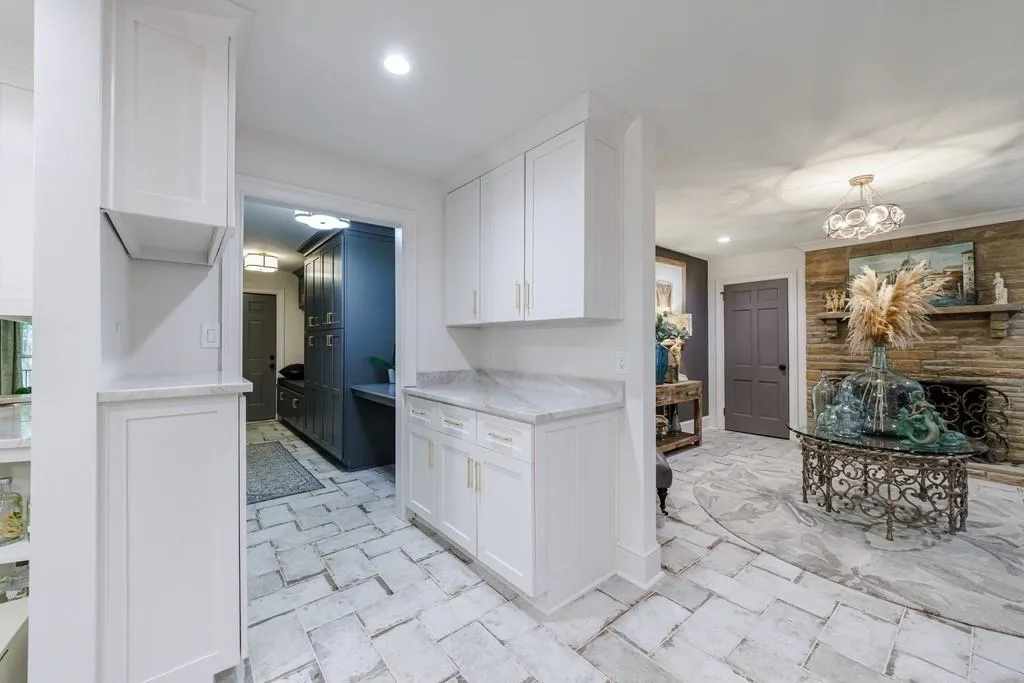 3201 Teton Drive Se, Atlanta, Georgia 30339, 6 Bedrooms Bedrooms, 0 ,6 BathroomsBathrooms,Residential,For Sale,3201 Teton Drive Se,7642398