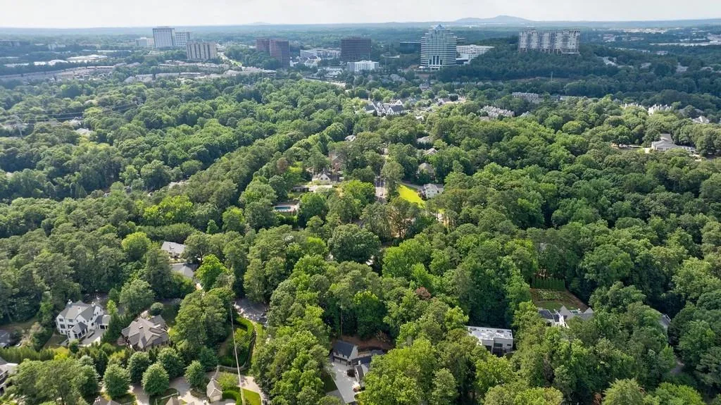3201 Teton Drive Se, Atlanta, Georgia 30339, 6 Bedrooms Bedrooms, ,6 BathroomsBathrooms,Residential,For Sale,3201 Teton Drive Se,7642398
