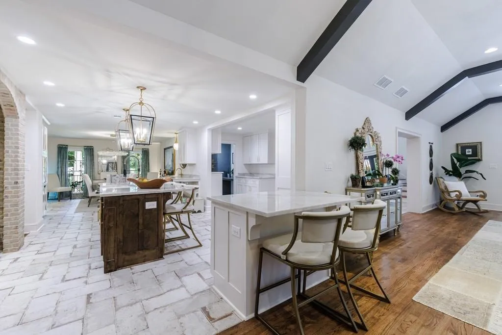 3201 Teton Drive Se, Atlanta, Georgia 30339, 6 Bedrooms Bedrooms, ,6 BathroomsBathrooms,Residential,For Sale,3201 Teton Drive Se,7642398