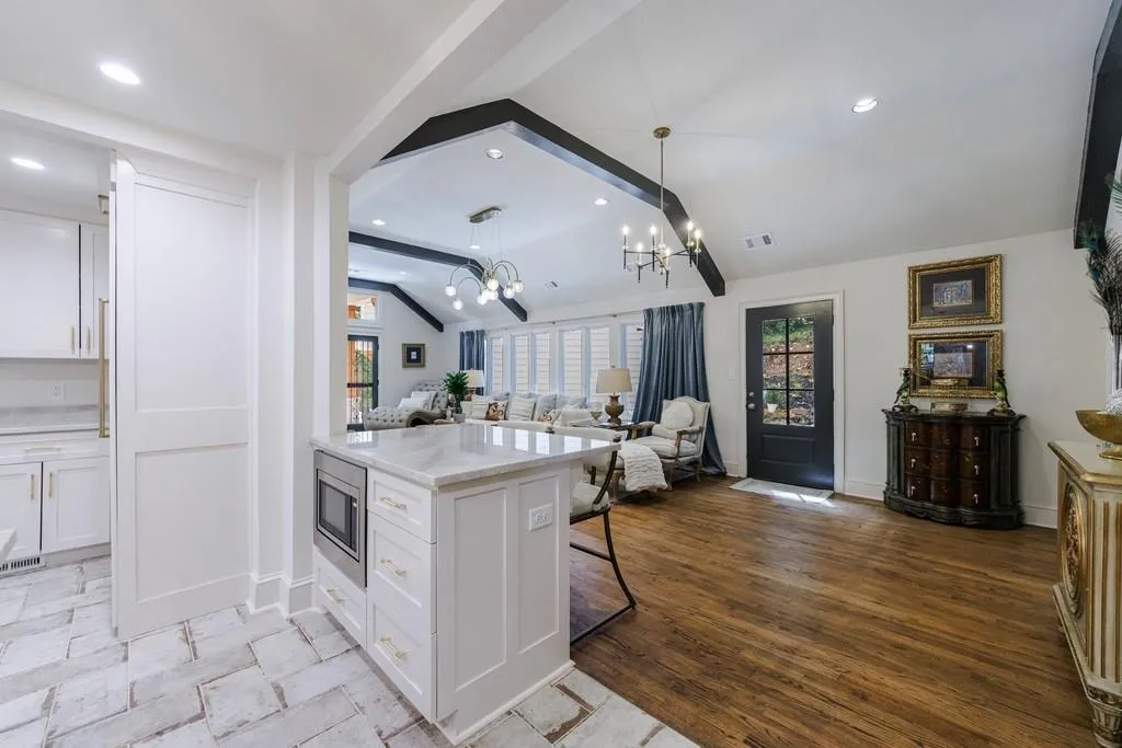 3201 Teton Drive Se, Atlanta, Georgia 30339, 6 Bedrooms Bedrooms, ,6 BathroomsBathrooms,Residential,For Sale,3201 Teton Drive Se,7642398