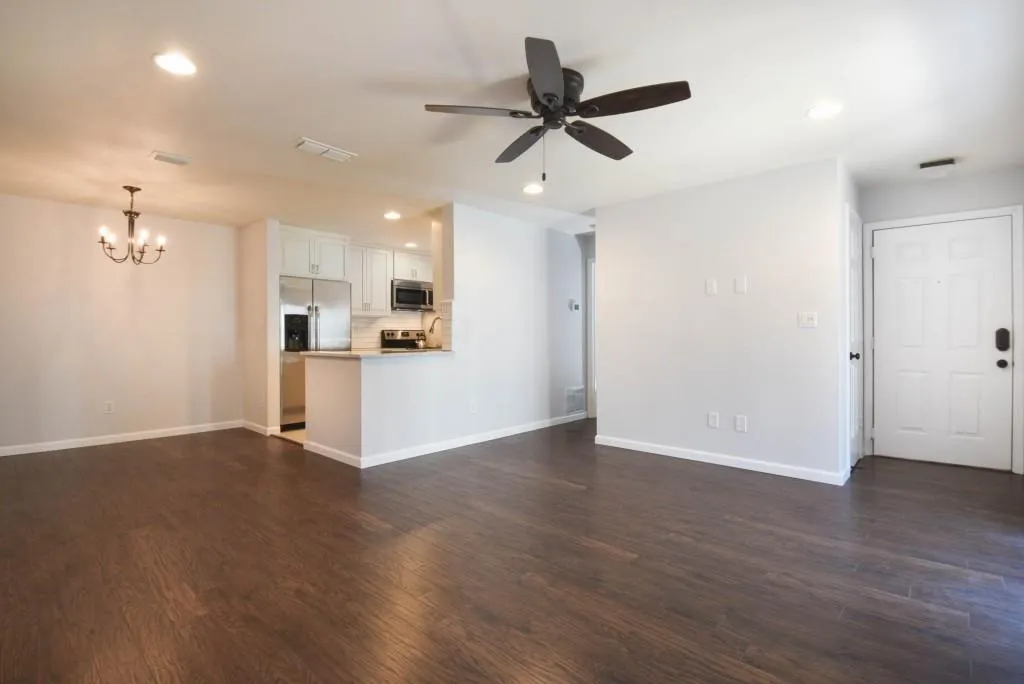 117 Granville Court, Atlanta, Georgia 30328, 2 Bedrooms Bedrooms, ,2 BathroomsBathrooms,Residential,Sold,117 Granville Court,6095728