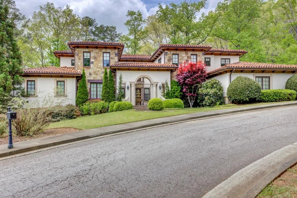 7081 Canonbury Place, Atlanta, Georgia 30328, 6 Bedrooms Bedrooms, ,7 BathroomsBathrooms,Residential,Sold,7081 Canonbury Place,7033288