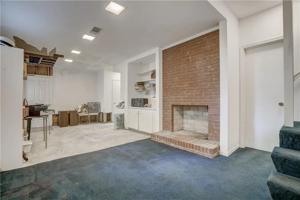 730 Starlight Drive, Sandy Springs, Georgia 30342, 3 Bedrooms Bedrooms, ,3 BathroomsBathrooms,Residential,Sold,730 Starlight Drive,6059043