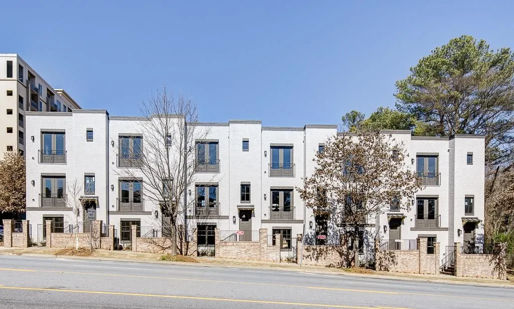 780 Lindbergh Drive Unit 28, Atlanta, Georgia 30324, 3 Bedrooms Bedrooms, ,2 BathroomsBathrooms,Residential,Sold,780 Lindbergh Drive Unit 28,5793250