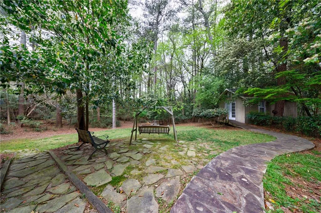 7550 Chaparral Drive, Sandy Springs, Georgia 30350, 4 Bedrooms Bedrooms, ,3 BathroomsBathrooms,Residential,Sold,7550 Chaparral Drive,7367631