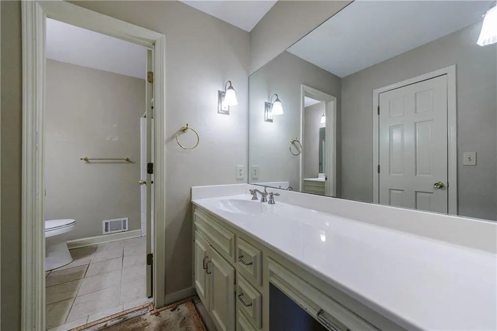 7550 Chaparral Drive, Sandy Springs, Georgia 30350, 4 Bedrooms Bedrooms, ,3 BathroomsBathrooms,Residential,Sold,7550 Chaparral Drive,7367631