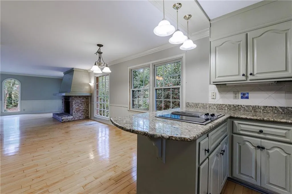 7550 Chaparral Drive, Sandy Springs, Georgia 30350, 4 Bedrooms Bedrooms, ,3 BathroomsBathrooms,Residential,Sold,7550 Chaparral Drive,7367631