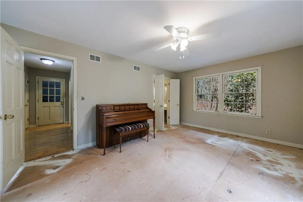 7550 Chaparral Drive, Sandy Springs, Georgia 30350, 4 Bedrooms Bedrooms, ,3 BathroomsBathrooms,Residential,Sold,7550 Chaparral Drive,7367631