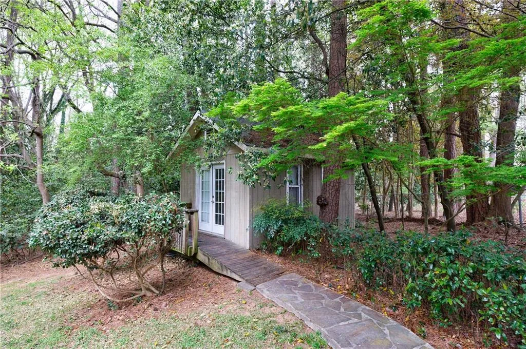 7550 Chaparral Drive, Sandy Springs, Georgia 30350, 4 Bedrooms Bedrooms, ,3 BathroomsBathrooms,Residential,Sold,7550 Chaparral Drive,7367631