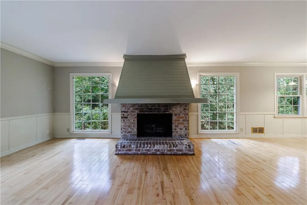 7550 Chaparral Drive, Sandy Springs, Georgia 30350, 4 Bedrooms Bedrooms, ,3 BathroomsBathrooms,Residential,Sold,7550 Chaparral Drive,7367631