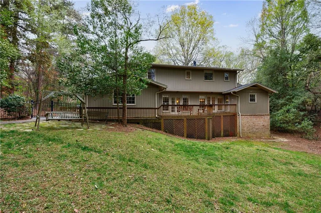 7550 Chaparral Drive, Sandy Springs, Georgia 30350, 4 Bedrooms Bedrooms, ,3 BathroomsBathrooms,Residential,Sold,7550 Chaparral Drive,7367631