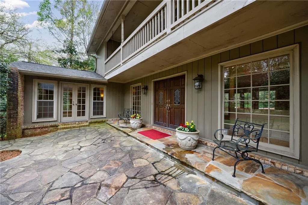 7550 Chaparral Drive, Sandy Springs, Georgia 30350, 4 Bedrooms Bedrooms, ,3 BathroomsBathrooms,Residential,Sold,7550 Chaparral Drive,7367631