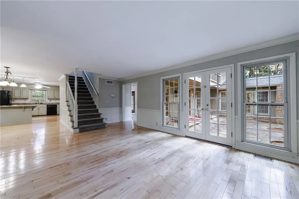 7550 Chaparral Drive, Sandy Springs, Georgia 30350, 4 Bedrooms Bedrooms, ,3 BathroomsBathrooms,Residential,Sold,7550 Chaparral Drive,7367631