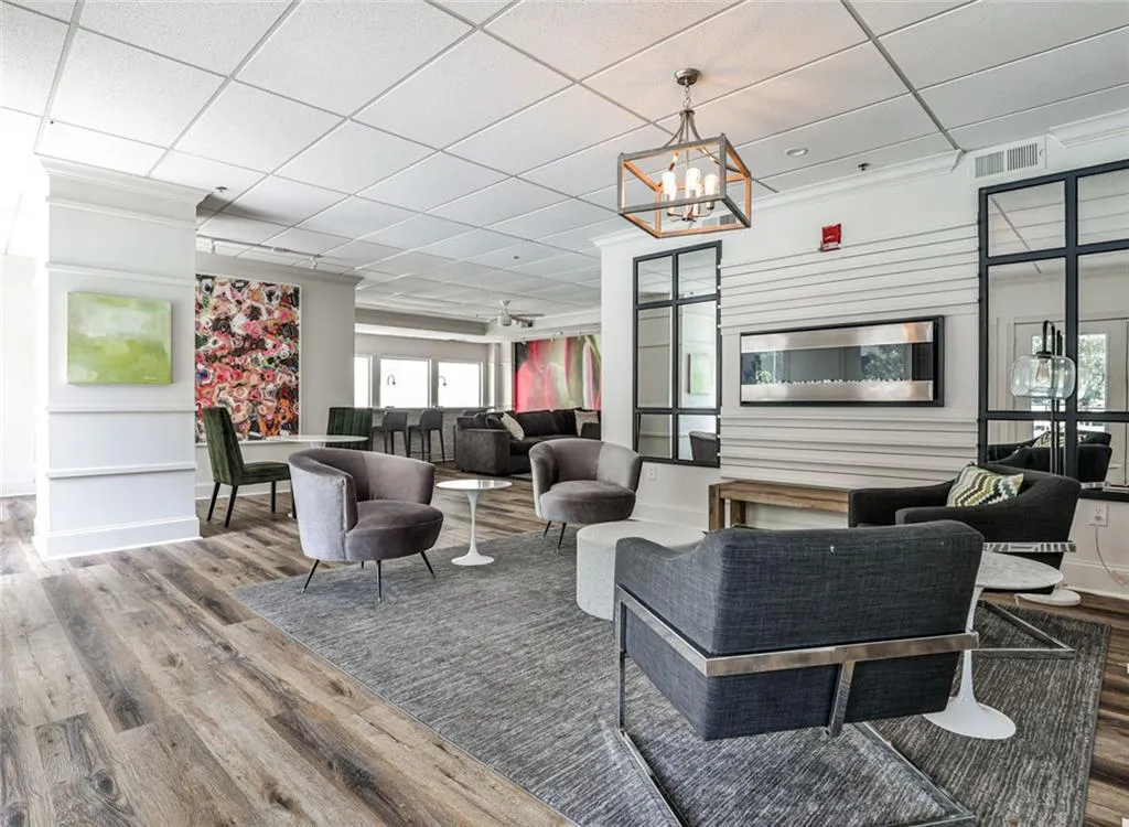 275 13th Street Ne Unit 605, Atlanta, Georgia 30309, 1 Bedroom Bedrooms, ,1 BathroomBathrooms,Residential,For Sale,275 13th Street Ne Unit 605,7573468