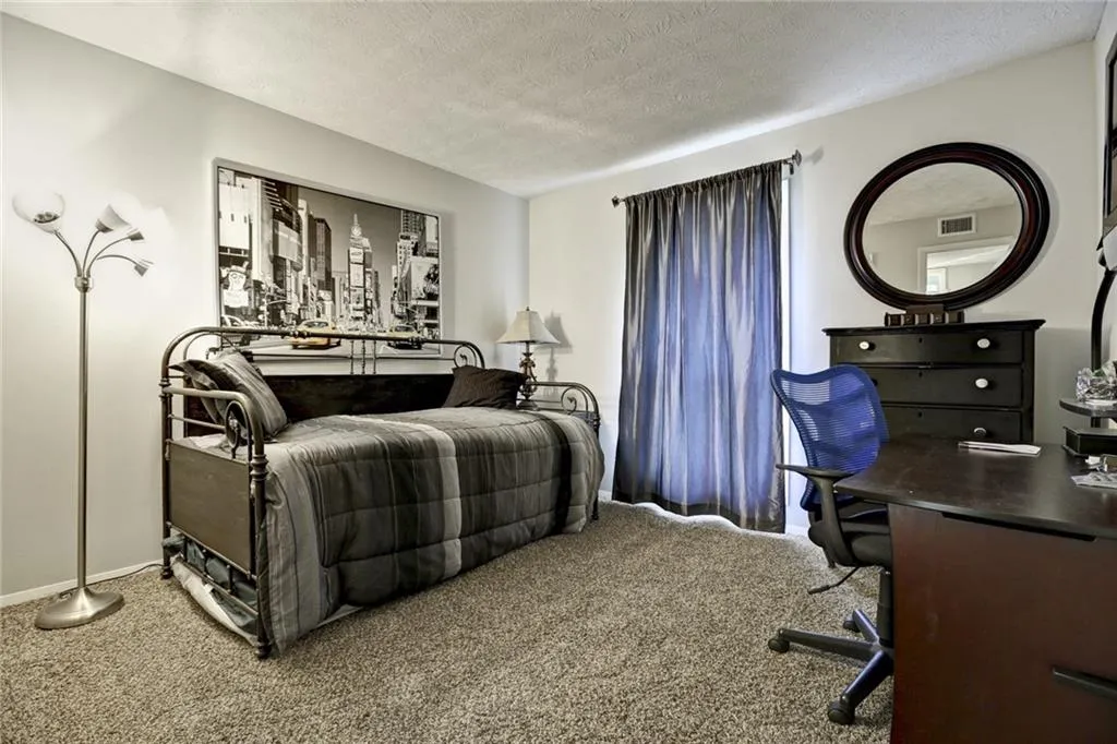1606 Woodcliff Drive Unit 1606, Atlanta, Georgia 30350, 2 Bedrooms Bedrooms, ,2 BathroomsBathrooms,Residential,Sold,1606 Woodcliff Drive Unit 1606,5707290
