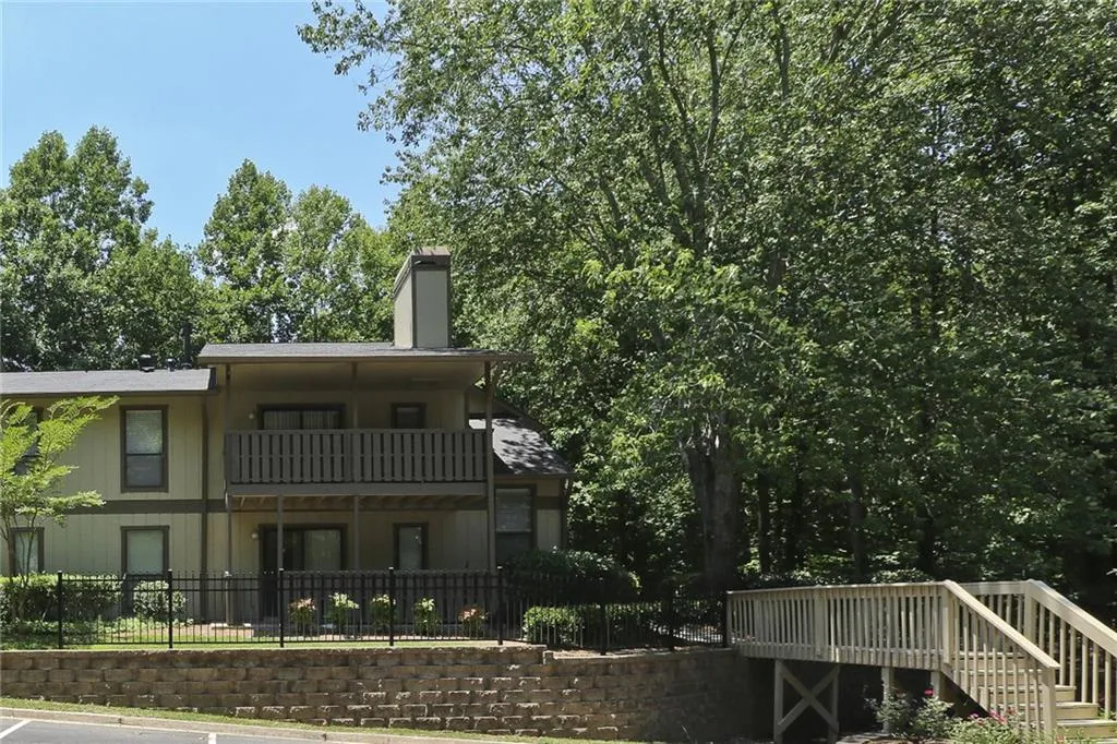 1606 Woodcliff Drive Unit 1606, Atlanta, Georgia 30350, 2 Bedrooms Bedrooms, ,2 BathroomsBathrooms,Residential,Sold,1606 Woodcliff Drive Unit 1606,5707290