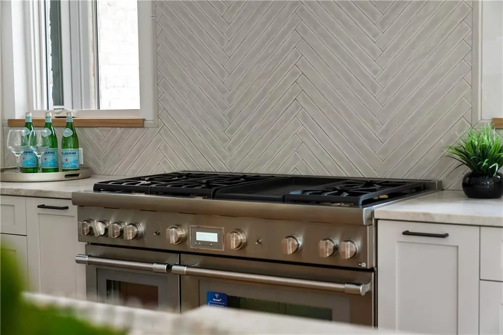 921 Heards Ferry Road, Sandy Springs, Georgia 30328, 5 Bedrooms Bedrooms, ,6 BathroomsBathrooms,Residential,Sold,921 Heards Ferry Road,7221034 921 Heards Ferry Road, Sandy Springs, Georgia 30328, 5 Bedrooms Bedrooms, ,6 BathroomsBathrooms,Residential,Sold,921 Heards Ferry Road,7221034