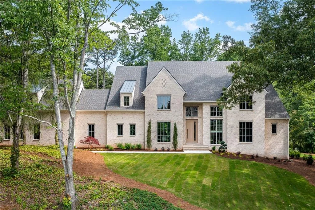 921 Heards Ferry Road, Sandy Springs, Georgia 30328, 5 Bedrooms Bedrooms, ,6 BathroomsBathrooms,Residential,Sold,921 Heards Ferry Road,7221034 921 Heards Ferry Road, Sandy Springs, Georgia 30328, 5 Bedrooms Bedrooms, ,6 BathroomsBathrooms,Residential,Sold,921 Heards Ferry Road,7221034