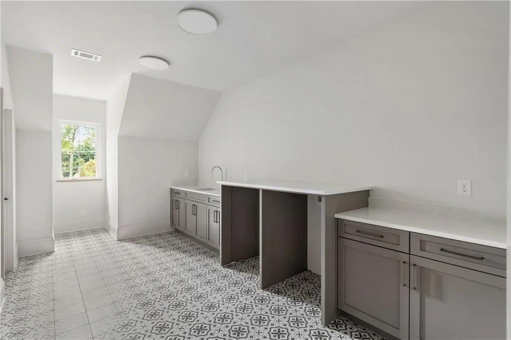 921 Heards Ferry Road, Sandy Springs, Georgia 30328, 5 Bedrooms Bedrooms, ,6 BathroomsBathrooms,Residential,Sold,921 Heards Ferry Road,7221034 921 Heards Ferry Road, Sandy Springs, Georgia 30328, 5 Bedrooms Bedrooms, ,6 BathroomsBathrooms,Residential,Sold,921 Heards Ferry Road,7221034