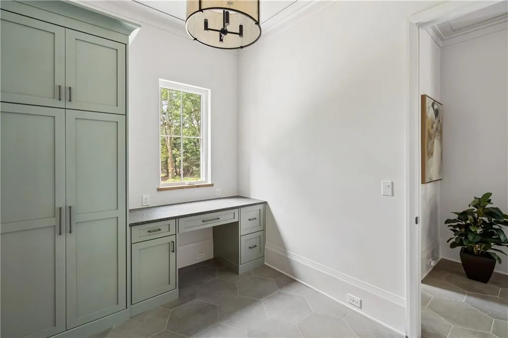 921 Heards Ferry Road, Sandy Springs, Georgia 30328, 5 Bedrooms Bedrooms, ,6 BathroomsBathrooms,Residential,Sold,921 Heards Ferry Road,7221034 921 Heards Ferry Road, Sandy Springs, Georgia 30328, 5 Bedrooms Bedrooms, ,6 BathroomsBathrooms,Residential,Sold,921 Heards Ferry Road,7221034