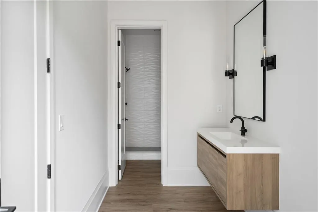 921 Heards Ferry Road, Sandy Springs, Georgia 30328, 5 Bedrooms Bedrooms, ,6 BathroomsBathrooms,Residential,Sold,921 Heards Ferry Road,7221034 921 Heards Ferry Road, Sandy Springs, Georgia 30328, 5 Bedrooms Bedrooms, ,6 BathroomsBathrooms,Residential,Sold,921 Heards Ferry Road,7221034