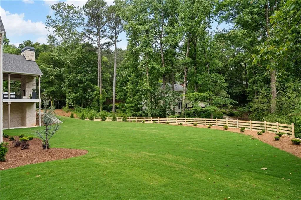 921 Heards Ferry Road, Sandy Springs, Georgia 30328, 5 Bedrooms Bedrooms, ,6 BathroomsBathrooms,Residential,Sold,921 Heards Ferry Road,7221034 921 Heards Ferry Road, Sandy Springs, Georgia 30328, 5 Bedrooms Bedrooms, ,6 BathroomsBathrooms,Residential,Sold,921 Heards Ferry Road,7221034