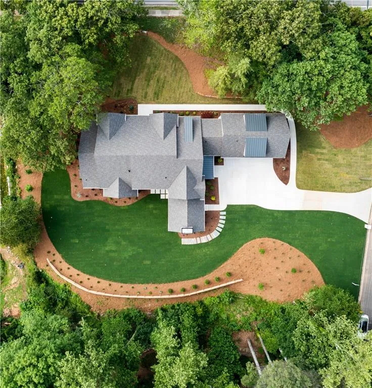 921 Heards Ferry Road, Sandy Springs, Georgia 30328, 5 Bedrooms Bedrooms, ,6 BathroomsBathrooms,Residential,Sold,921 Heards Ferry Road,7221034 921 Heards Ferry Road, Sandy Springs, Georgia 30328, 5 Bedrooms Bedrooms, ,6 BathroomsBathrooms,Residential,Sold,921 Heards Ferry Road,7221034