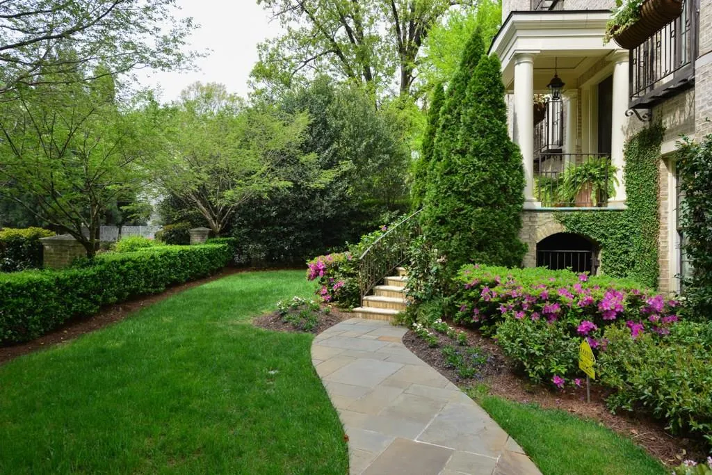 122 Old Ivy Road Ne Unit 11, Atlanta, Georgia 30342, 4 Bedrooms Bedrooms, ,4 BathroomsBathrooms,Residential,Sold,122 Old Ivy Road Ne Unit 11,5692198