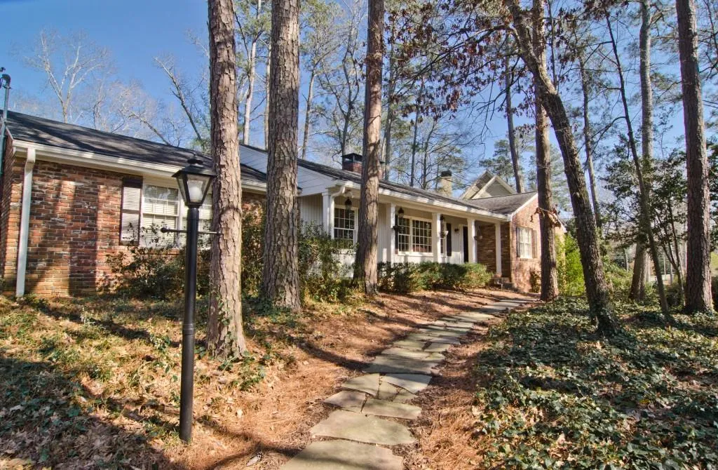4615 Millbrook Drive Nw, Atlanta, Georgia 30327, 4 Bedrooms Bedrooms, ,3 BathroomsBathrooms,Residential,Sold,4615 Millbrook Drive Nw,6020656