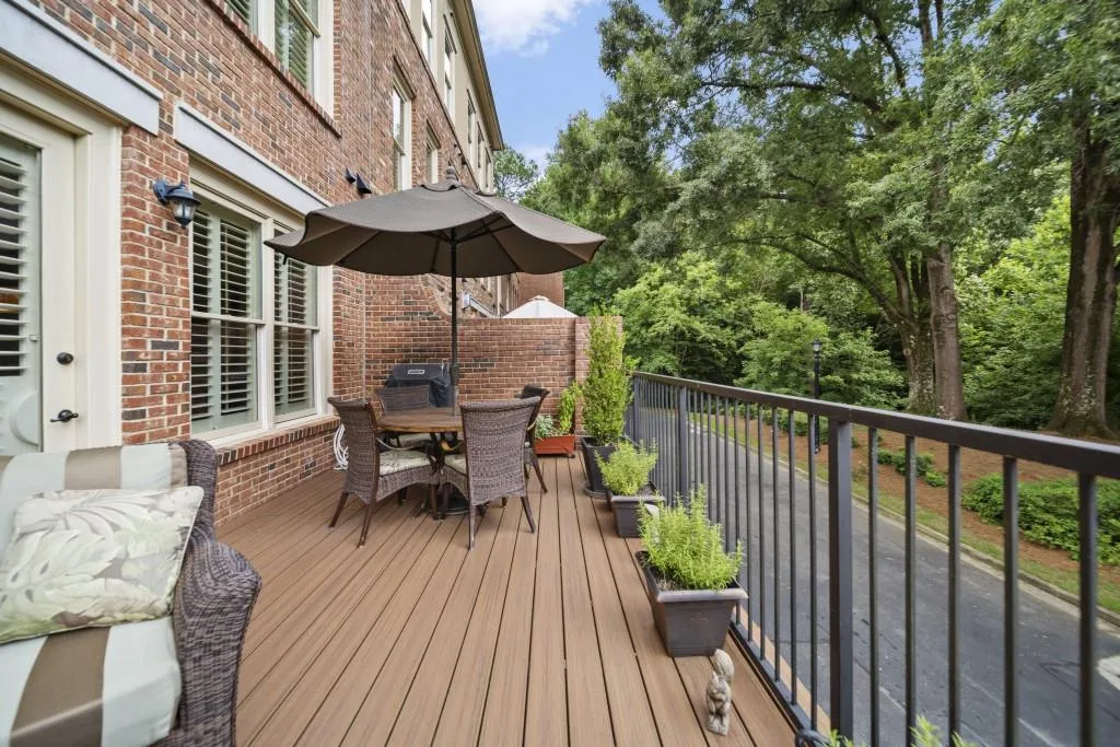1409 River Vista Drive, Atlanta, Georgia 30339, 3 Bedrooms Bedrooms, ,3 BathroomsBathrooms,Residential,Sold,1409 River Vista Drive,7091003
